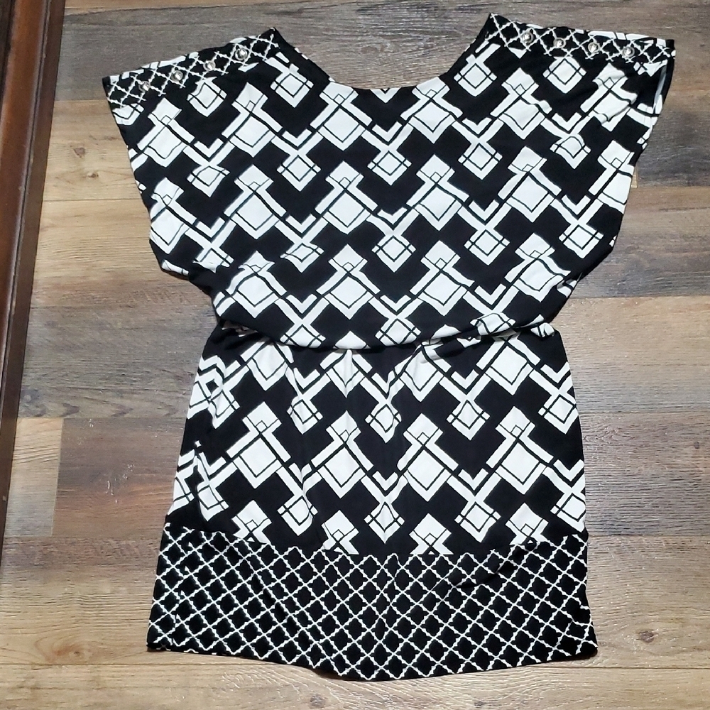White House Black Market Black and White Mini Sheath Dress